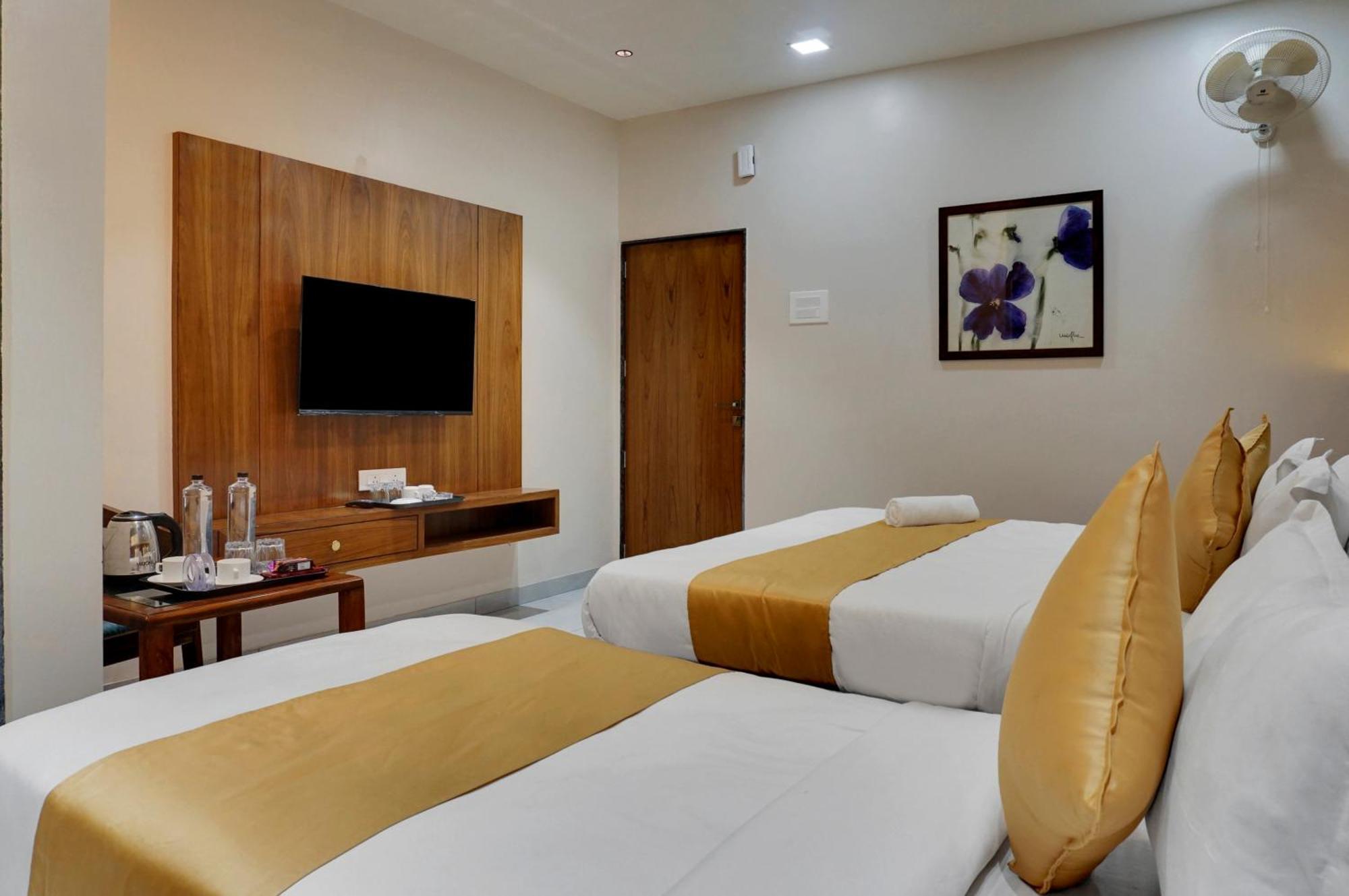 Hotel Sayba Executive Pune Esterno foto