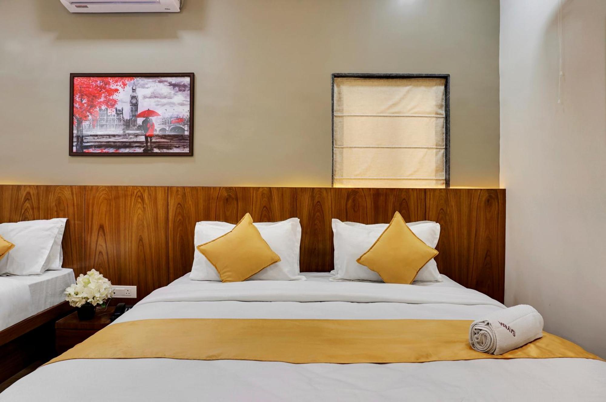 Hotel Sayba Executive Pune Esterno foto