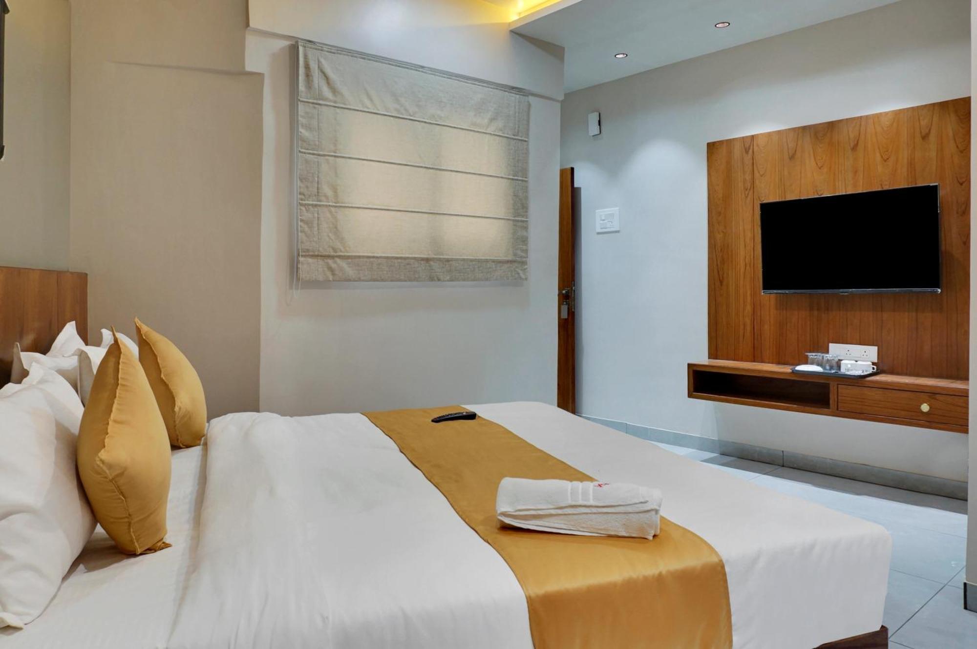 Hotel Sayba Executive Pune Esterno foto
